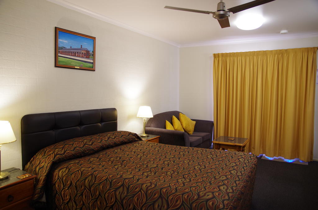 Stannum Lodge Motor Inn Станторп Номер фото