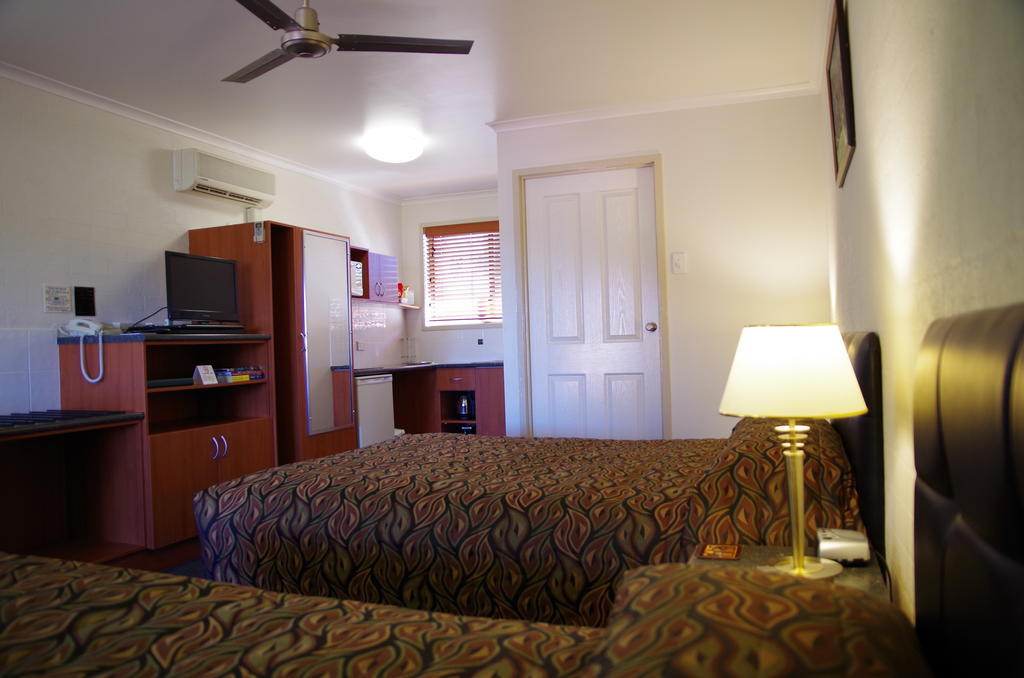 Stannum Lodge Motor Inn Станторп Номер фото