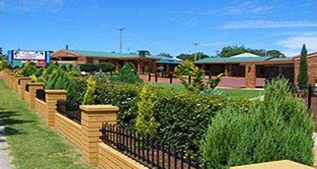Stannum Lodge Motor Inn Станторп Экстерьер фото